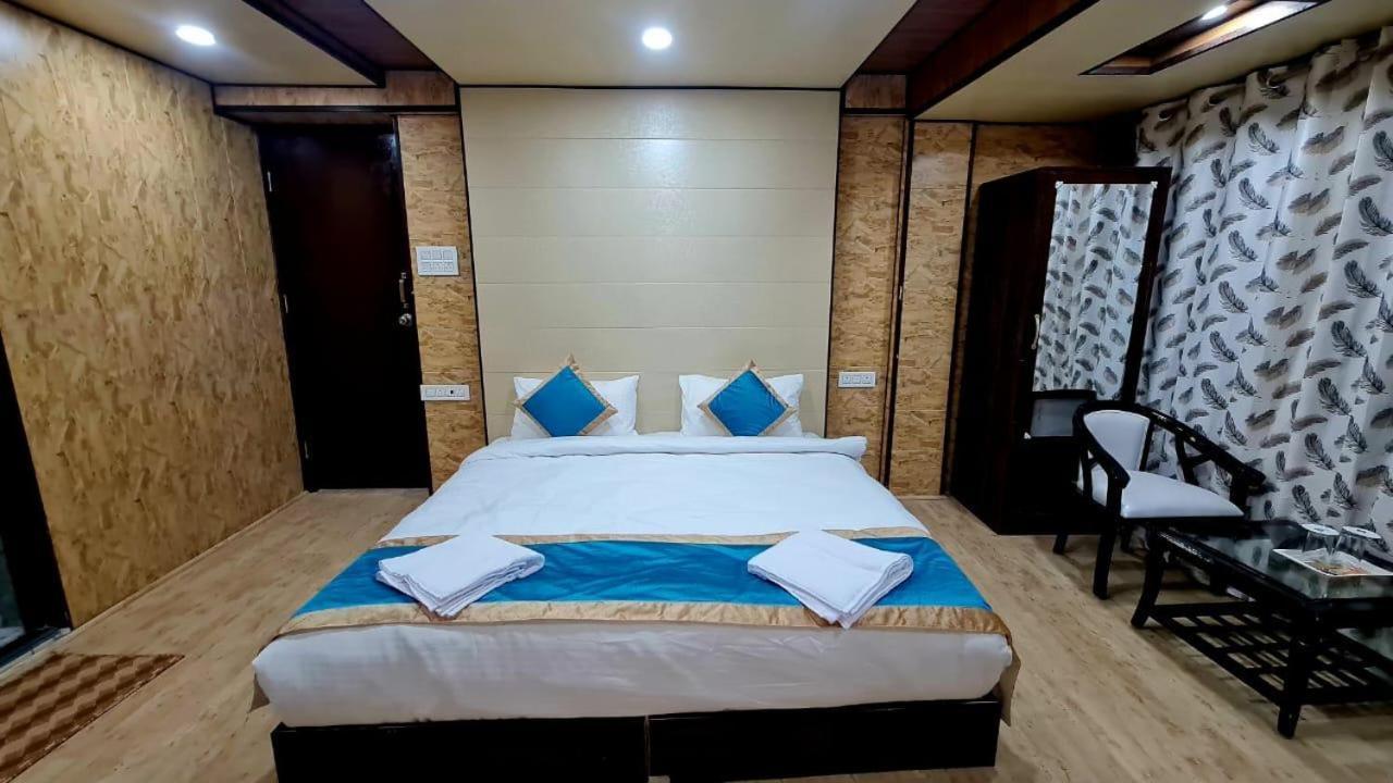 Hotel D Indian Kargil Exterior foto